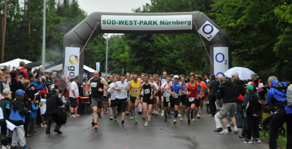 Start der Runner beim FunRun S�dwest 2011 in N�rnberg